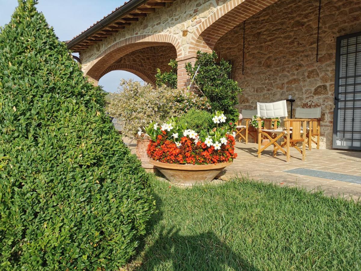 Le Logge Ritrovate Bed and Breakfast Acquasparta Exteriör bild