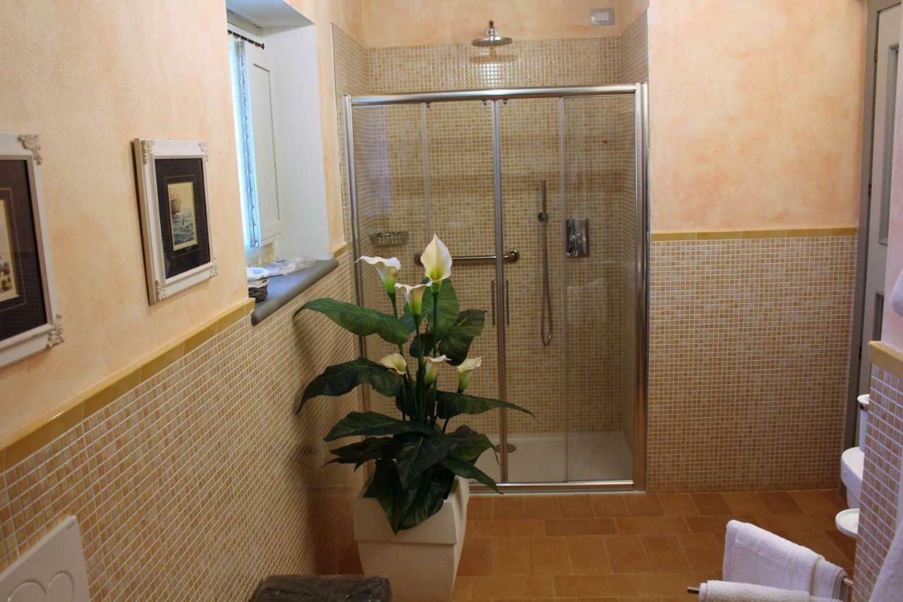 Le Logge Ritrovate Bed and Breakfast Acquasparta Exteriör bild